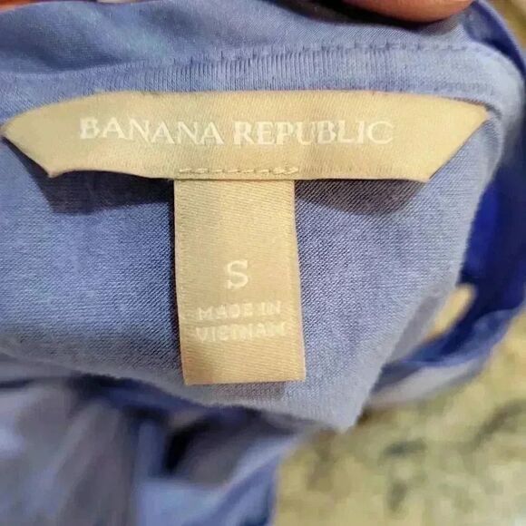 Banana Republic Women's Periwinkle Blue Rayon/Tencel/Cotton/Spandex V-neck Sleev - Picture 10 of 11